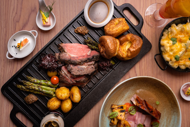 The Underground Pub - Dubai