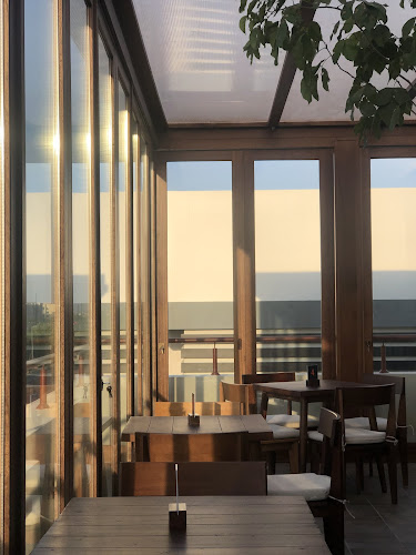 ديب - محمصة وكافيه | DEEP - Roastery & Cafe