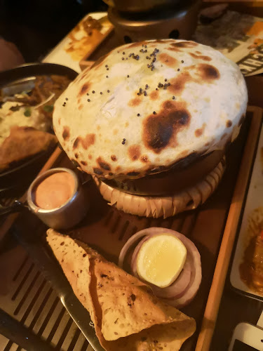 Opinii despre Hitchki Marina Dubai - Indian Restaurant I Bar I Brunch I Set Meal Lunch I Sheesha în Dubai - Hospitality and gastronomy