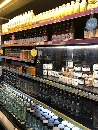 Comentarii opinii despre Jones The Grocer Al Muneera