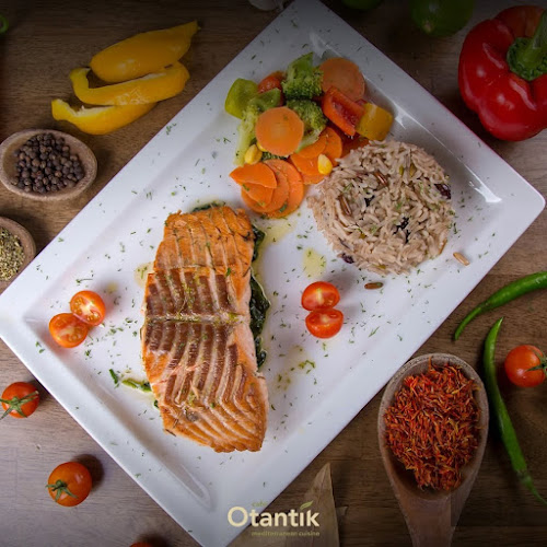 Opinii despre Otantik Café & Restaurant - TCA Branch în Abu Dhabi - Hospitality and gastronomy