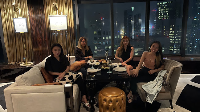 Stratos Revolving Lounge & Bar - Hospitality and gastronomy