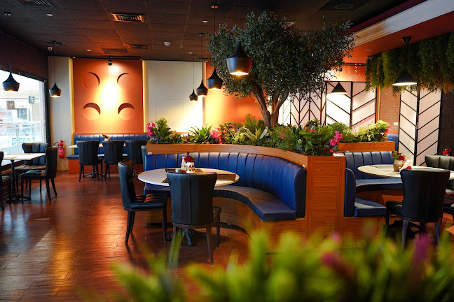 Golden Fork Fresh Food Restaurant