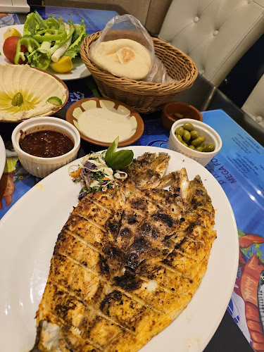 Fish Basket Restaurant مطعم سله الاسماك
