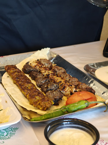 Opinii despre مطعم کباب جهانی خودمونی - Kebab Jahani Khodemooni Restaurant în Dubai - Hospitality and gastronomy