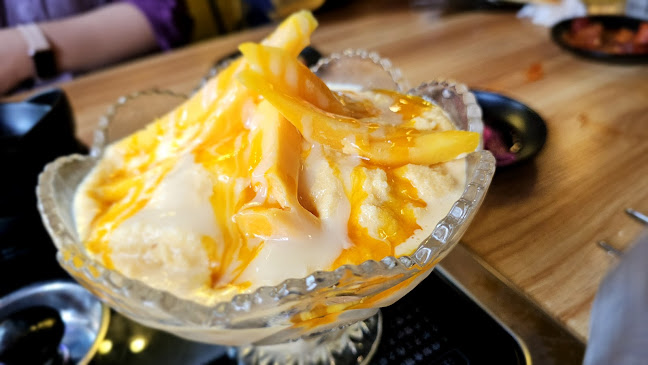 Mukbang Shows Restaurant Korean BBQ and Seafood - Electra Branch