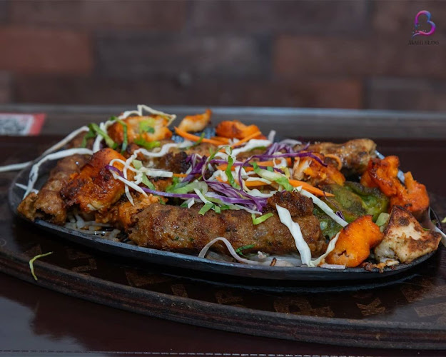 Al Lulu Street, beside National Exchange, Al Markaziyah - Abu Dhabi