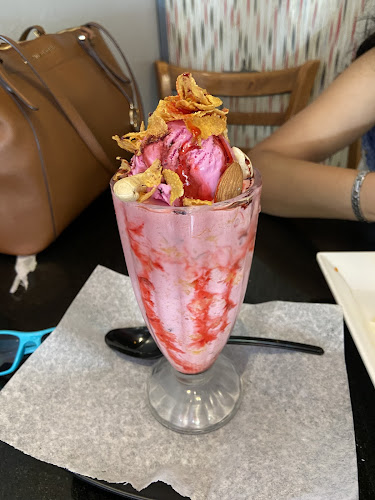 Sandwich Club Restaurant & Cafeteria