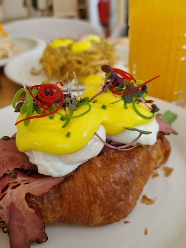 Comentarii opinii despre Sugar And Salt Station - Mohamed Bin Zayed City