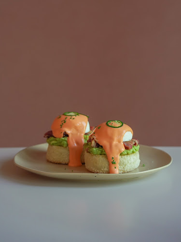 Two Neighbors - Dubai