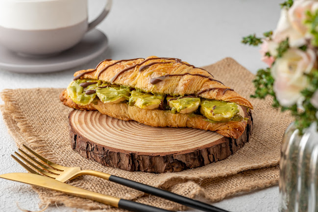 Le Cafe - Hospitality and gastronomy