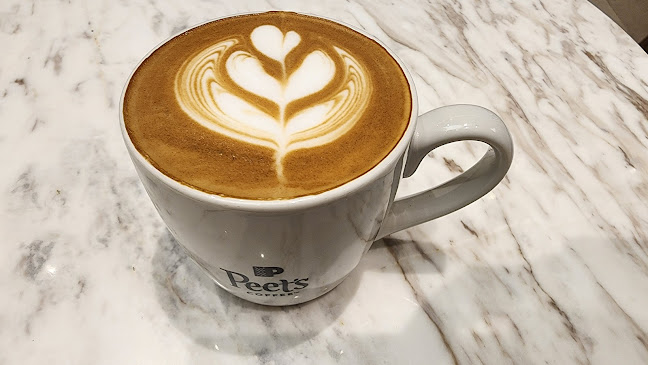 Fashion Avenue Dubai Mall - 1st floor - Burj Khalifa - Dubai