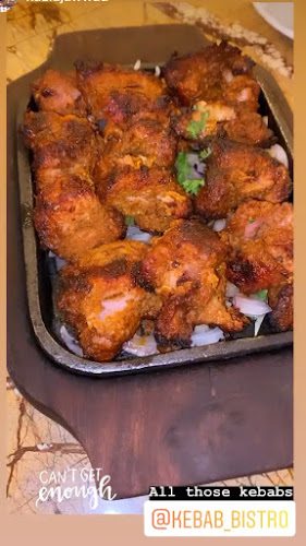 Wasl Ruby R1002 - 7B St - Al Karama - Dubai