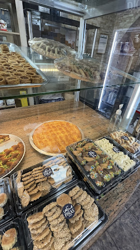 حلويات فراس القصيص Firas Sweets - Hospitality and gastronomy