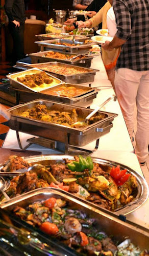 Al Khobaisi - Al Ittihad Rd - Al Khabaisi - Dubai