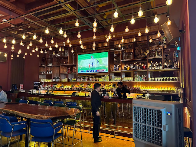 Hitchki Marina Dubai - Indian Restaurant I Bar I Brunch I Set Meal Lunch I Sheesha - Dubai