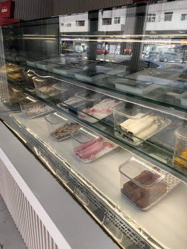 Beylerbeyi profiterol sharjah - Sharjah