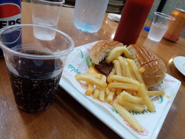 Majlis Al Majaz Restaurant - Sharjah