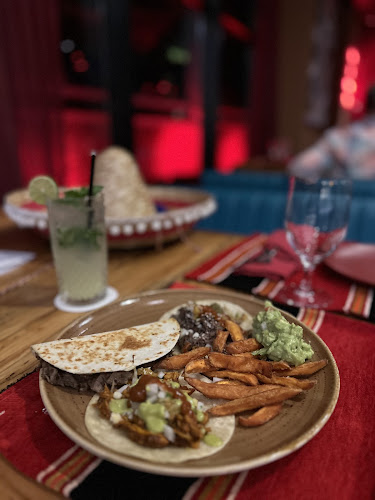 Amerigos Mexican Bar & Restaurant - Hospitality and gastronomy
