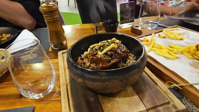 Wood House Restaurant Al Ain