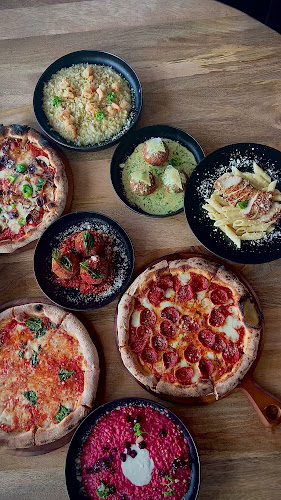 Opinii despre Eataliano Restaurant în Ajman - Hospitality and gastronomy