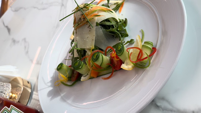 Lagoon Lounge Restaurant