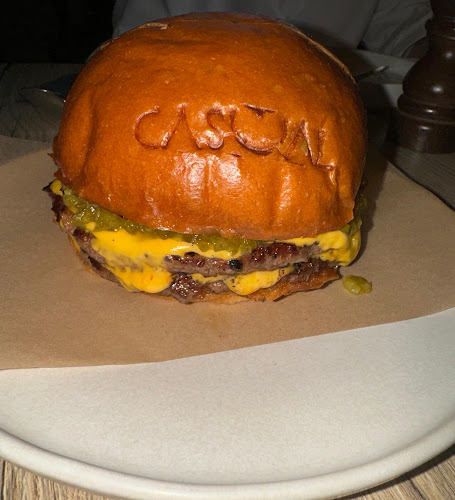 Opinii despre Casual Restaurant în Abu Dhabi - Hospitality and gastronomy