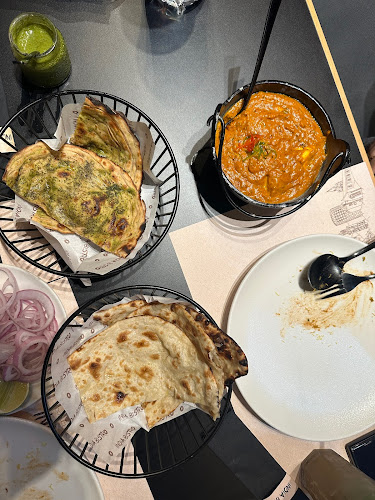 Shop no 2 & 3, Bahwan Tower - King Faisal St - Bu Shaghara - Sharjah