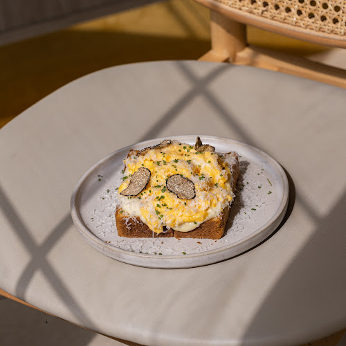 Mara Lounge Abu Dhabi - Abu Dhabi