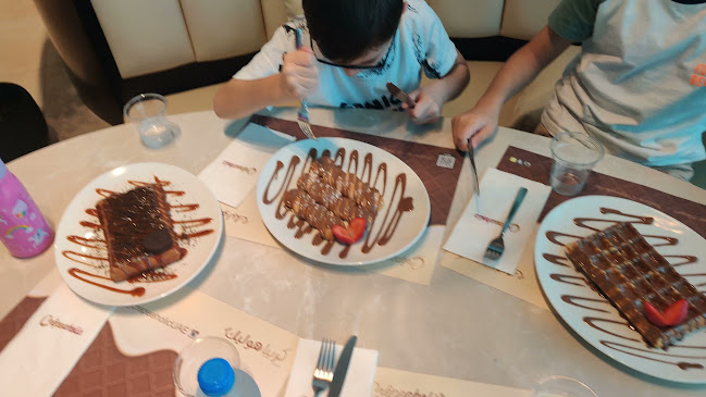 Opinii despre Crepeaholic Cafe în Abu Dhabi - Hospitality and gastronomy