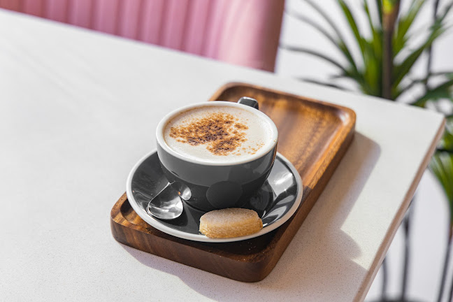 Kefi Books, Board Games & Cafe