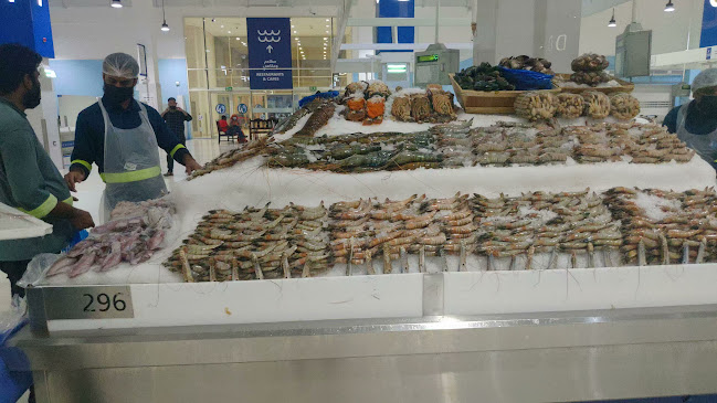 Waterfront Market - Hospitality and gastronomy