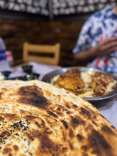 مطعم بيت الكشنة للمندي والمظبي - Bait Alkushna Mandi & Madhbi Restaurant - Abu Dhabi