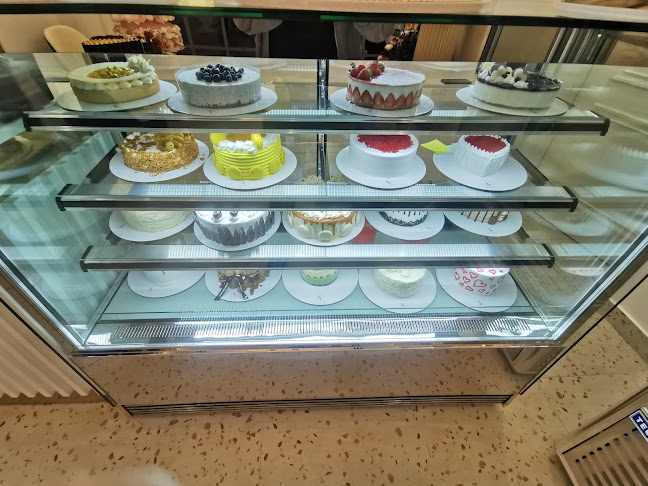 Opinii despre Lucky Cake Sweets în Abu Dhabi - Hospitality and gastronomy