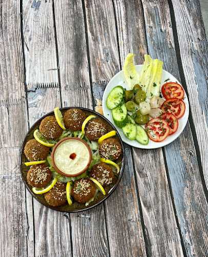 Comentarii opinii despre MAMLAKATI PASTRY