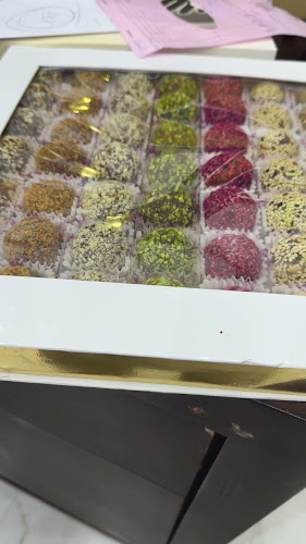 Opinii despre Qaser Al Dewaneyh sweets în Dubai - Hospitality and gastronomy