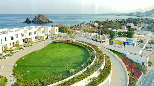 Opinii despre Nautilus Seafood Restaurant în Fujairah - Hospitality and gastronomy