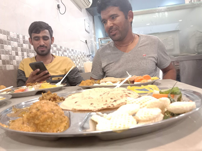 Bright Restaurant مطعم مضيء - Ras Al-Khaimah