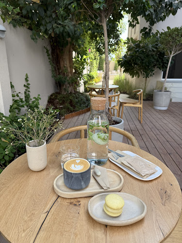 Opinii despre Angel Cakes Wellness Spot în Dubai - Hospitality and gastronomy