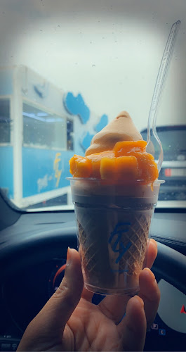 Fly - Masdar Park - Hospitality and gastronomy