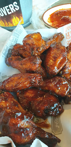 Famous Dave's Bar-B-Que - Hospitality and gastronomy