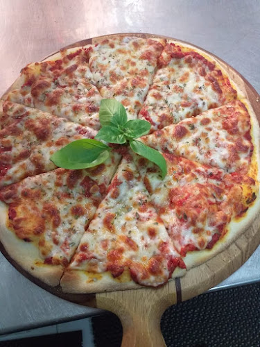 Yard cafe يارد كافيه - Hospitality and gastronomy