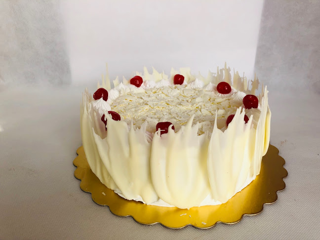 Comentarii opinii despre Le Grande Cakes & Flowers Khalifa city branch