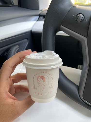 Comentarii opinii despre K A F F I E