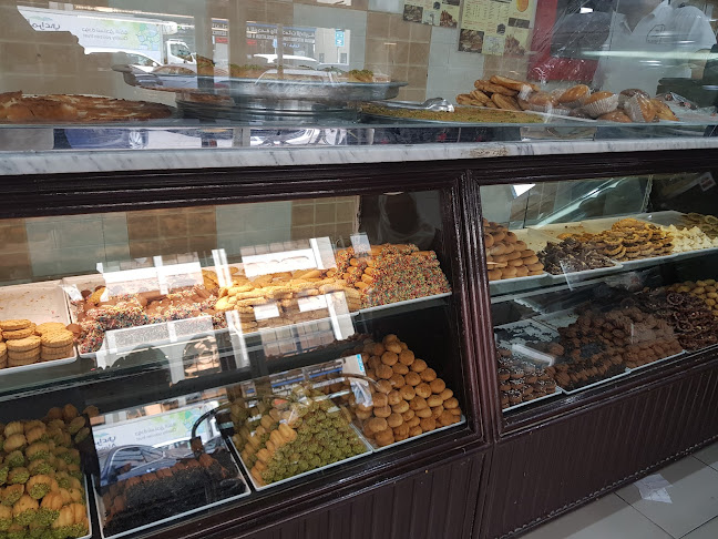 Opinii despre AL YOUSUF SWEETS AND BAKERIES în Abu Dhabi - Hospitality and gastronomy