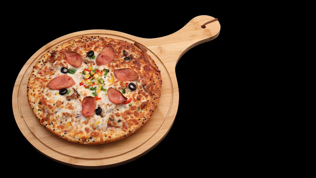 Pizza Mizza Restaurant - Dubai