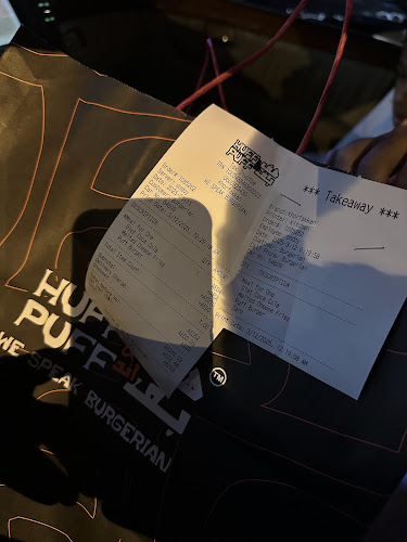 Opinii despre Huff & Puff Burger هف اند بف برجر în Sharjah - Hospitality and gastronomy