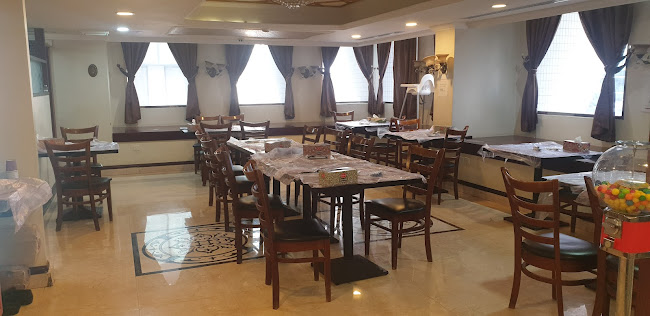 Qasr Alasala mandi and mathbi restaurant