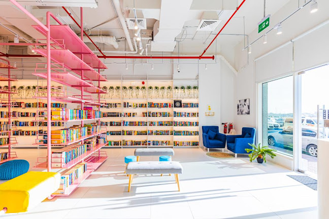 Kefi Books, Board Games & Cafe