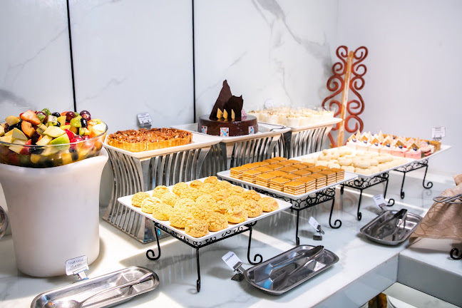 Captain's Table Coffee Shop - Dubai